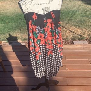 Comfortable strapless dress!